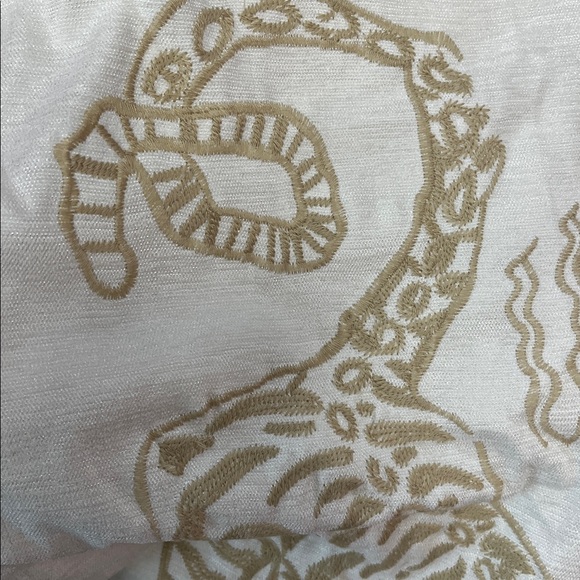 Anthropology Fleming Curtain Panel 50x 108 New x2 panels - Picture 6 of 6